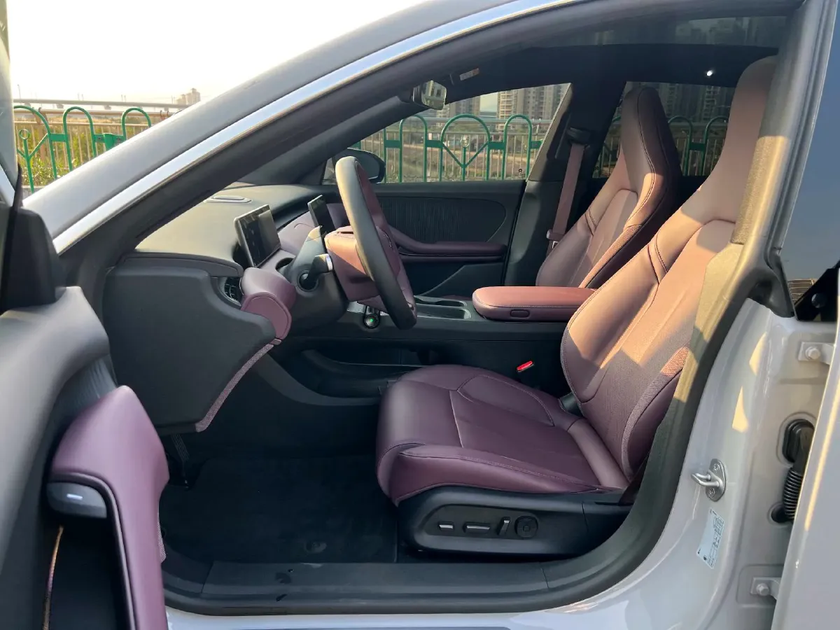 2024 NIO ET5T BEV 75KWH,autocango,china used car exporter,china ev exporter,chinese used car exporter,chinese used ev exporter