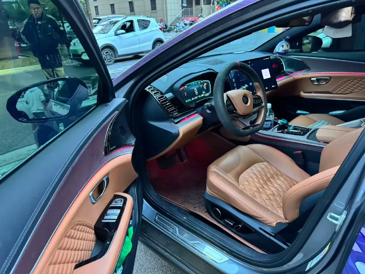 2022 Volkswagen Tiguan L 2.0T 186HP L4 7DCT,autocango,china used car exporter,china ev exporter,chinese used car exporter,chinese used ev exporter