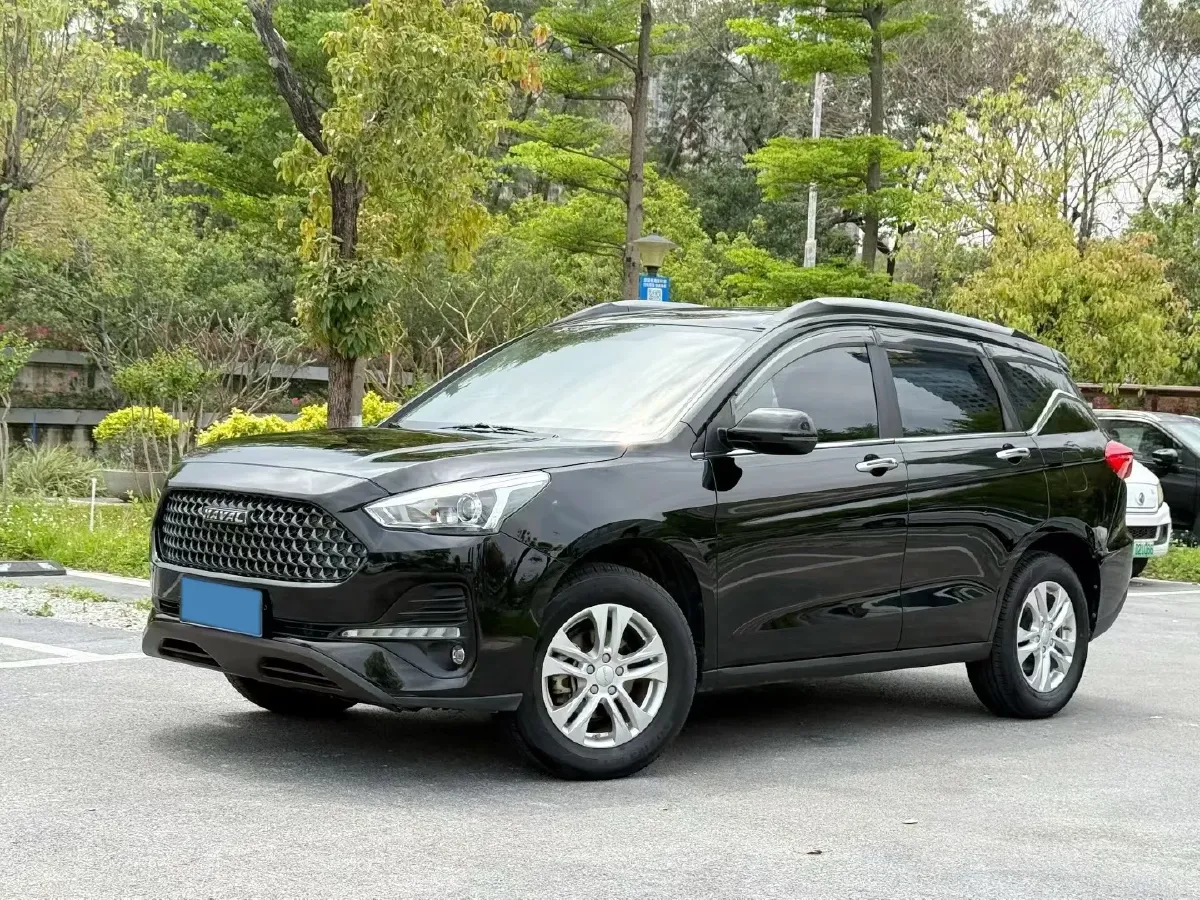 2019 Haval M6 1.5T 150HP L4 7DCT,autocango,china used car exporter,china ev exporter,chinese used car exporter,chinese used ev exporter