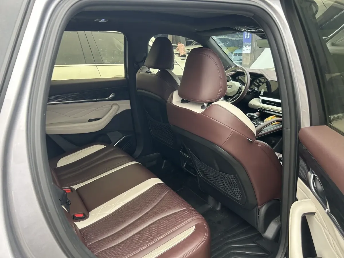 2021 Geely Monjaro 2.0T 218HP L4 7DCT,autocango,china used car exporter,china ev exporter,chinese used car exporter,chinese used ev exporter