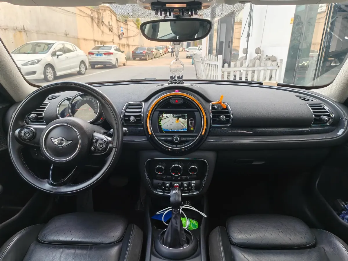 2016 MINI CLUBMAN 1.5T 136HP L3 6AT,autocango,china used car exporter,china ev exporter,chinese used car exporter,chinese used ev exporter