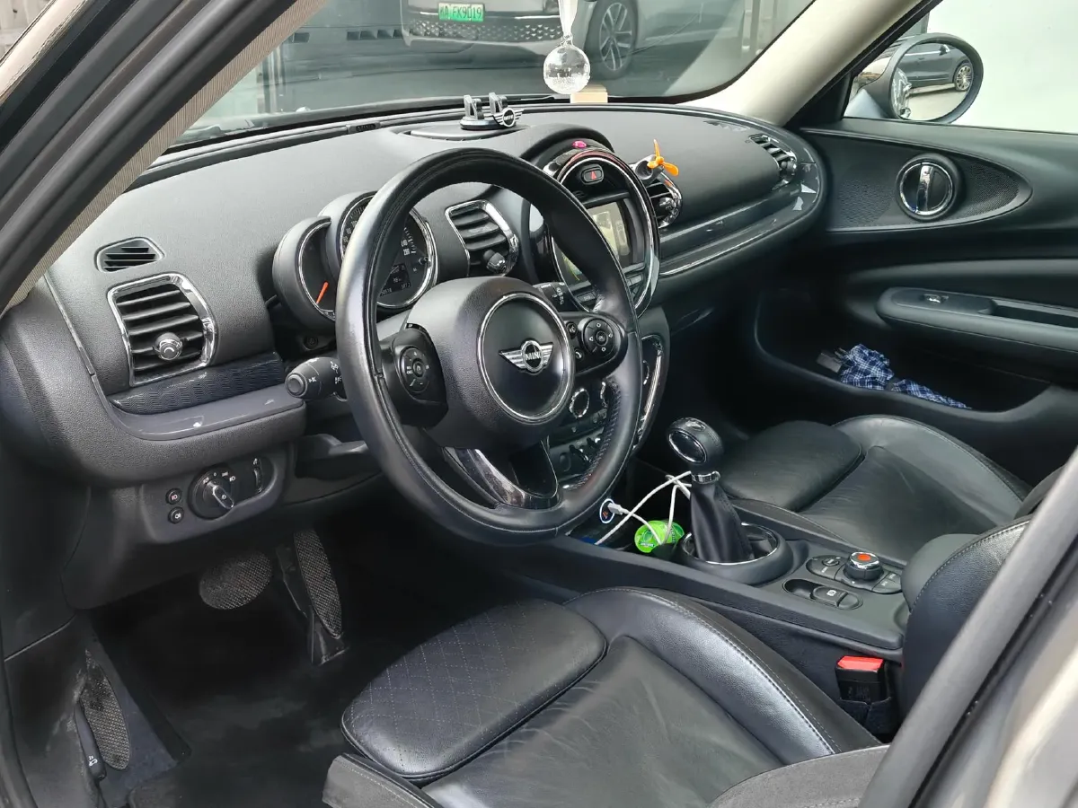 2016 MINI CLUBMAN 1.5T 136HP L3 6AT,autocango,china used car exporter,china ev exporter,chinese used car exporter,chinese used ev exporter