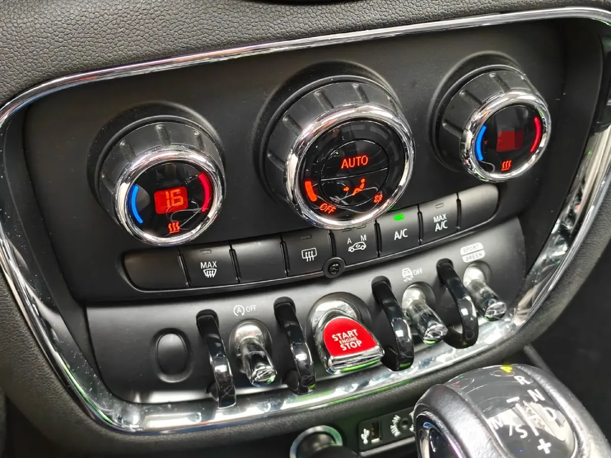 2016 MINI CLUBMAN 1.5T 136HP L3 6AT,autocango,china used car exporter,china ev exporter,chinese used car exporter,chinese used ev exporter