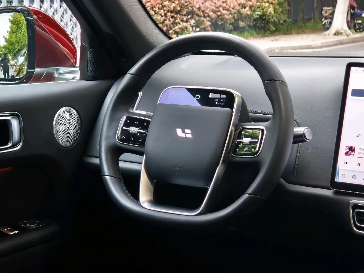 2023 Li L7 Range Extended 154HP REEV 40.9KWH,autocango,china used car exporter,china ev exporter,chinese used car exporter,chinese used ev exporter