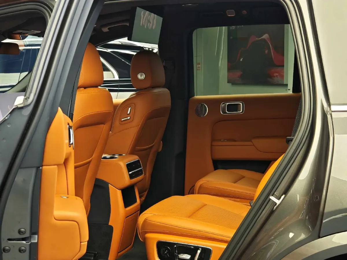 2023 Li L8 Range Extended 154HP REEV 40.9KWH,autocango,china used car exporter,china ev exporter,chinese used car exporter,chinese used ev exporter