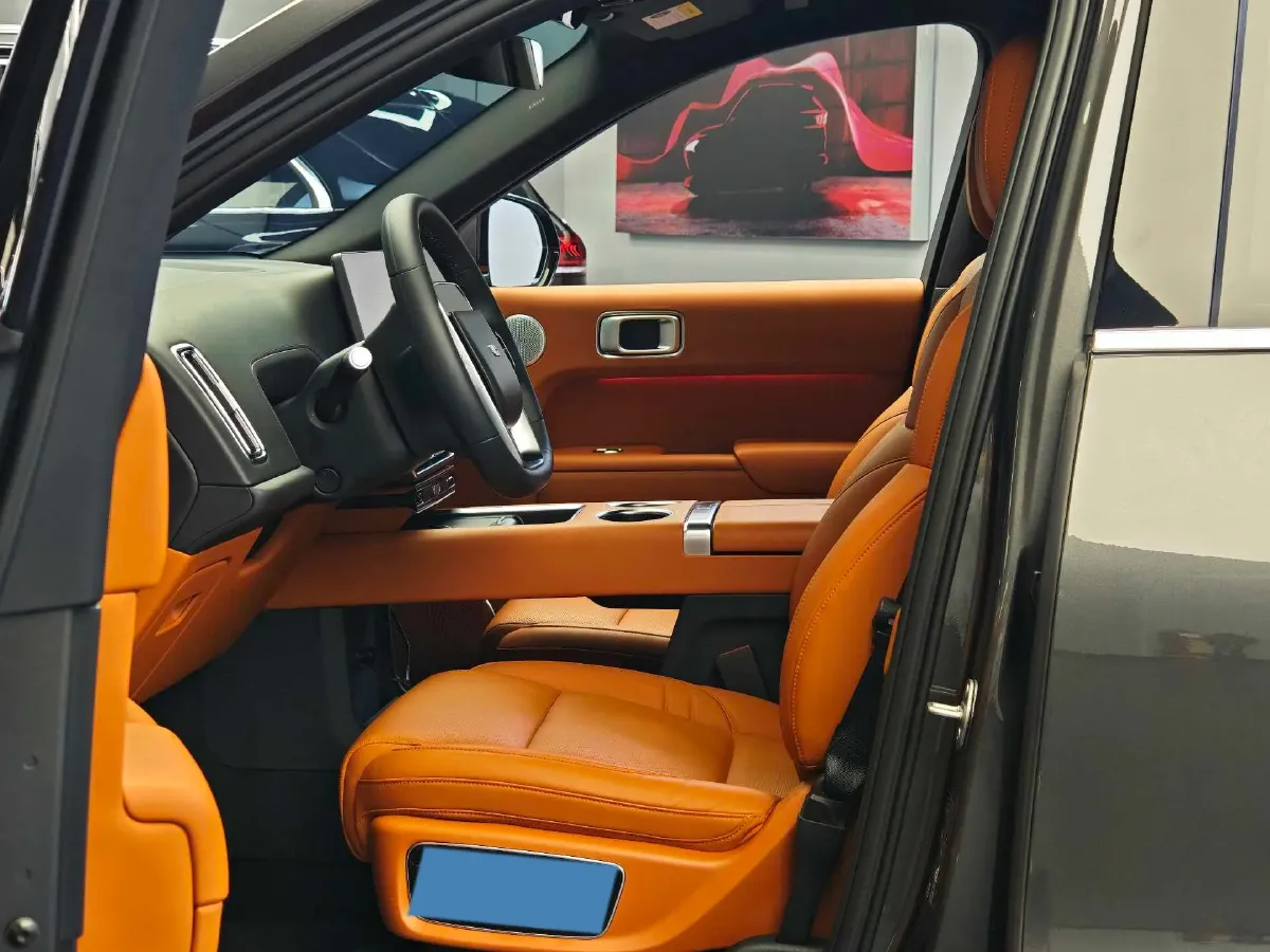 2023 Li L8 Range Extended 154HP REEV 40.9KWH,autocango,china used car exporter,china ev exporter,chinese used car exporter,chinese used ev exporter