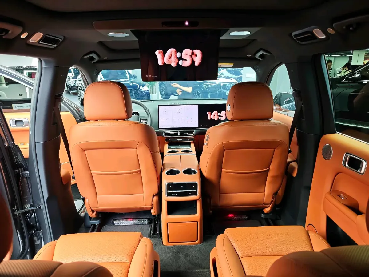 2023 Li L8 Range Extended 154HP REEV 40.9KWH,autocango,china used car exporter,china ev exporter,chinese used car exporter,chinese used ev exporter