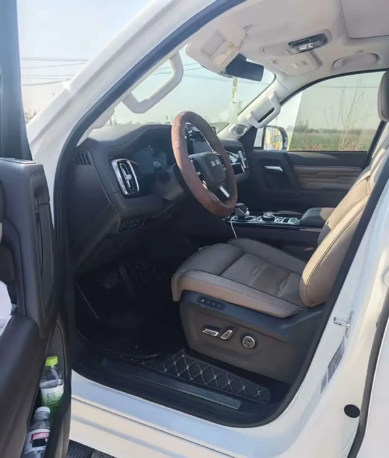 2022 Beijing BJ60 2.0T 267HP L4 8AT,autocango,china used car exporter,china ev exporter,chinese used car exporter,chinese used ev exporter