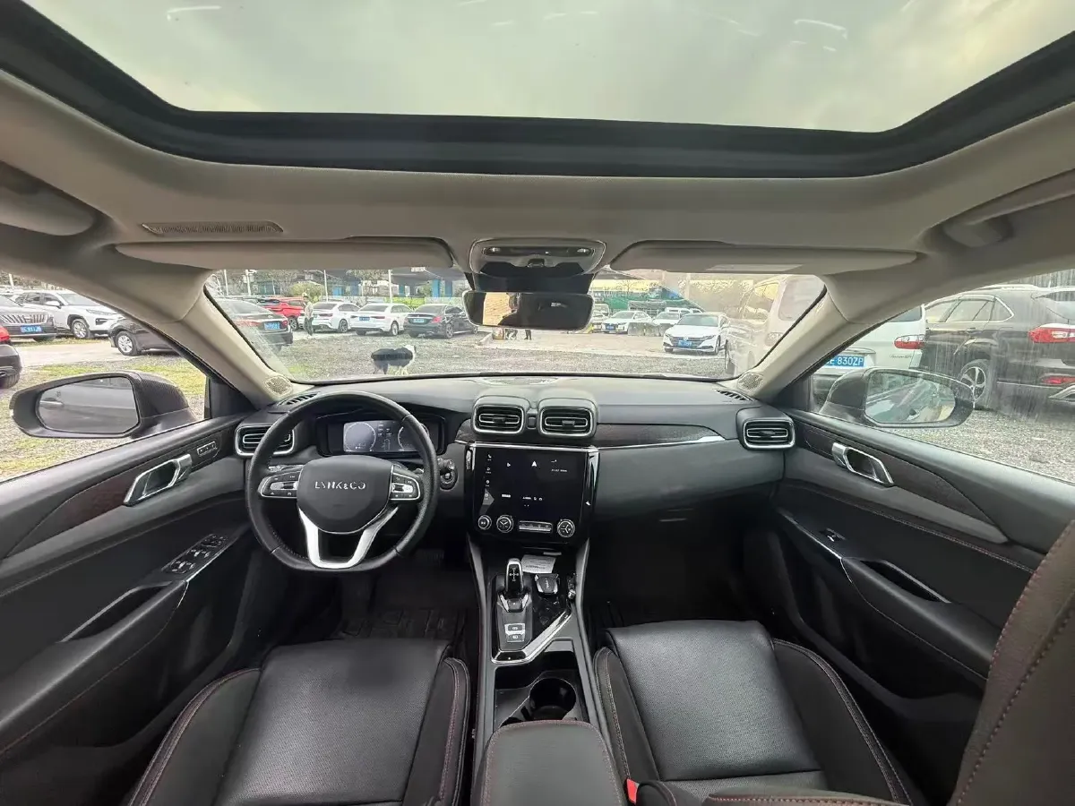 2018 Toyota C-HR 2.0L 171HP L4 CVT,autocango,china used car exporter,china ev exporter,chinese used car exporter,chinese used ev exporter