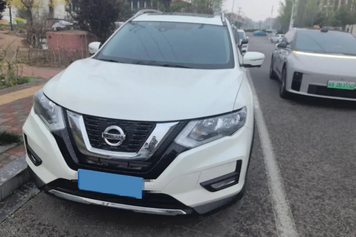 2020 Nissan X-Trail 2.0L 154HP L4 CVT,autocango,china used car exporter,china ev exporter,chinese used car exporter,chinese used ev exporter