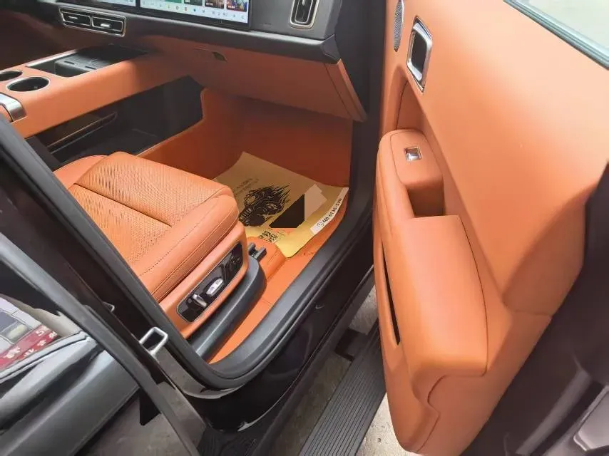 2024 Land Rover Range Rover Evoque 1.5T 200HP L3 8AT PHEV 15.5KWH,autocango,china used car exporter,china ev exporter,chinese used car exporter,chinese used ev exporter