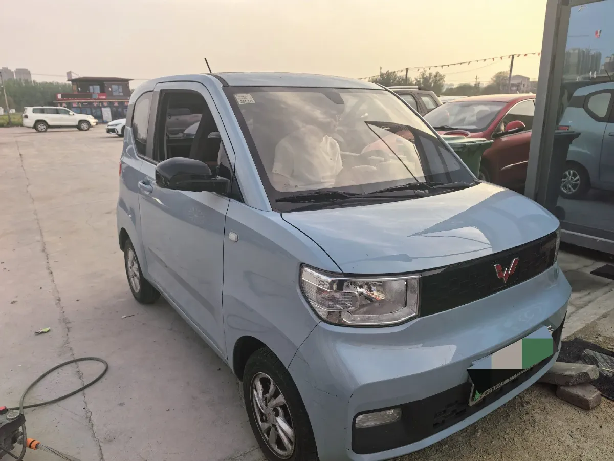 2021 WuLing HongGuang MINI EV BEV 9.3KWH,autocango,china used car exporter,china ev exporter,chinese used car exporter,chinese used ev exporter