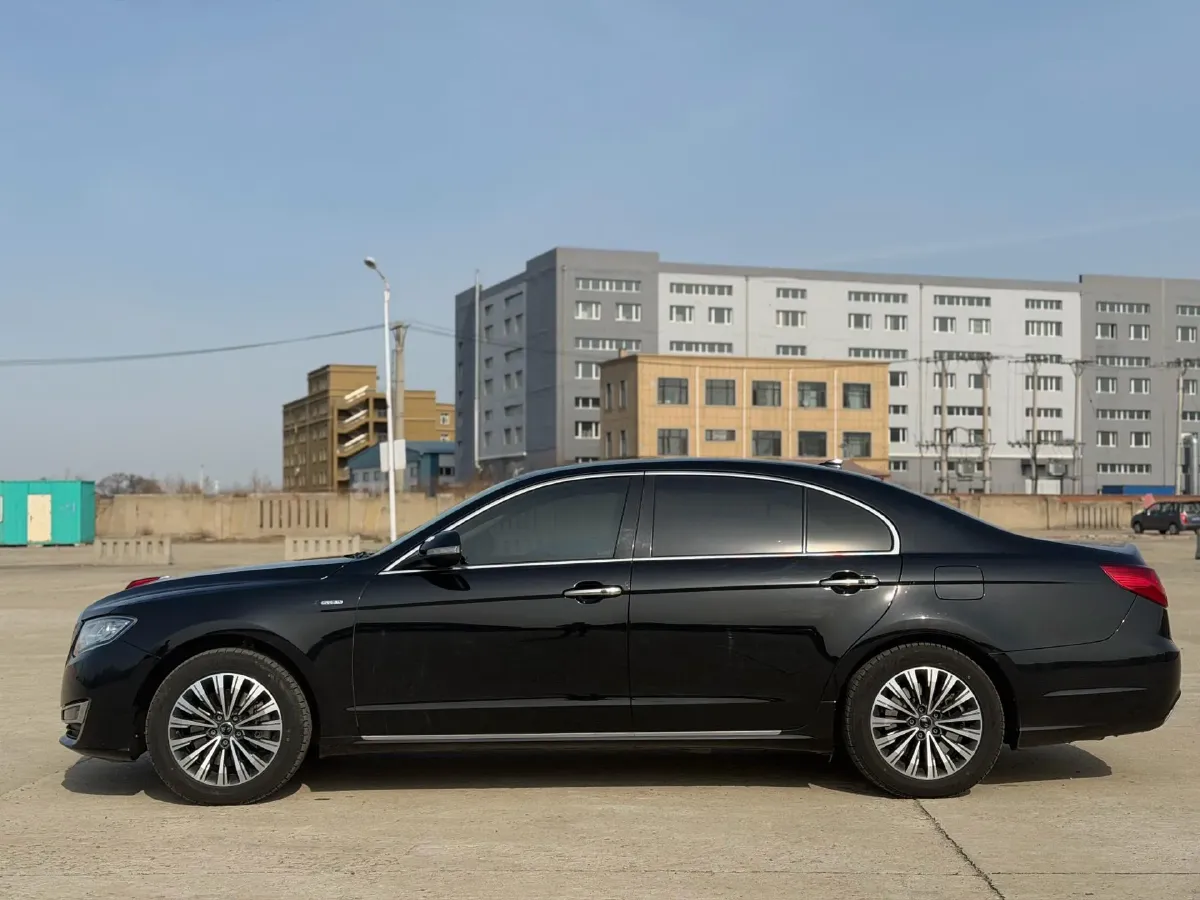 2019 HongQi H7 2.0T 204HP L4 6AT,autocango,china used car exporter,china ev exporter,chinese used car exporter,chinese used ev exporter