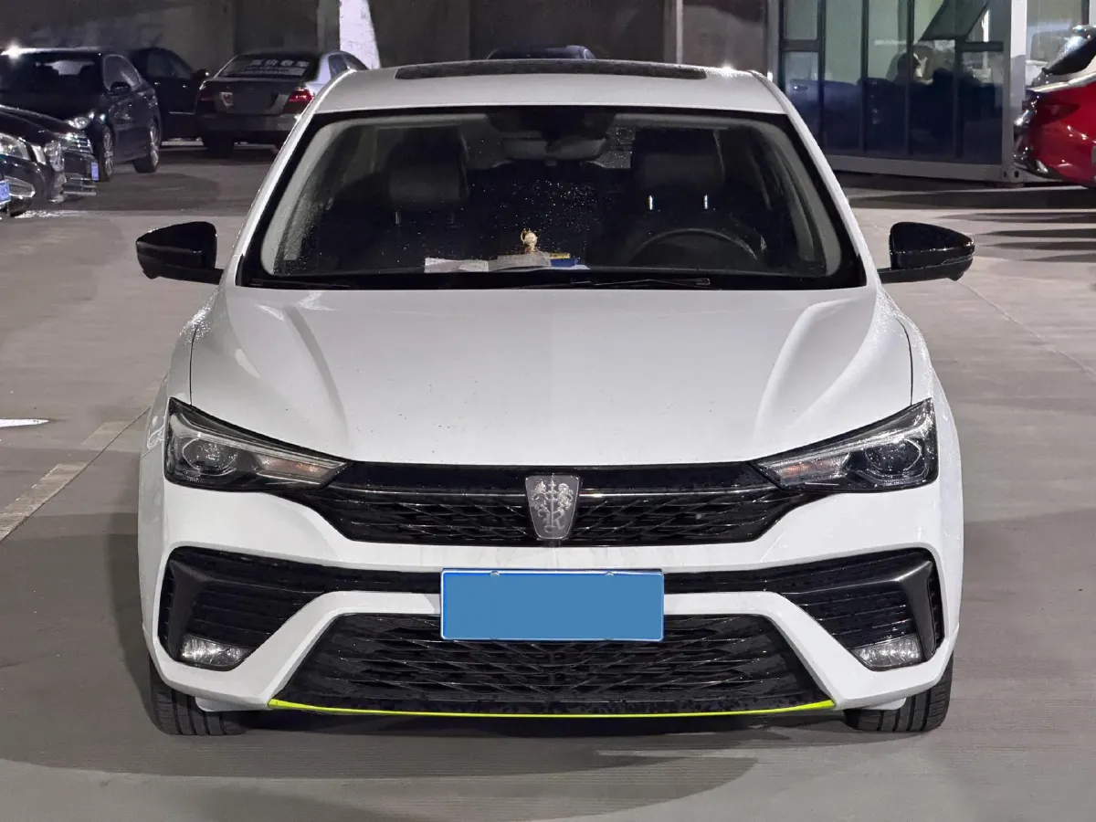 2021 Roewe i5 1.5L 120HP L4 CVT,autocango,china used car exporter,china ev exporter,chinese used car exporter,chinese used ev exporter