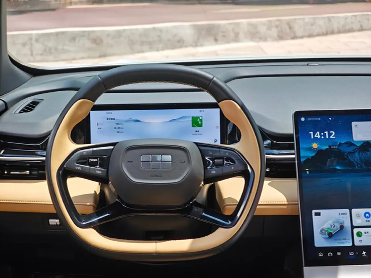 2023 Geely Galaxy L6 1.5T 163HP L4 3DHT PHEV,autocango,china used car exporter,china ev exporter,chinese used car exporter,chinese used ev exporter