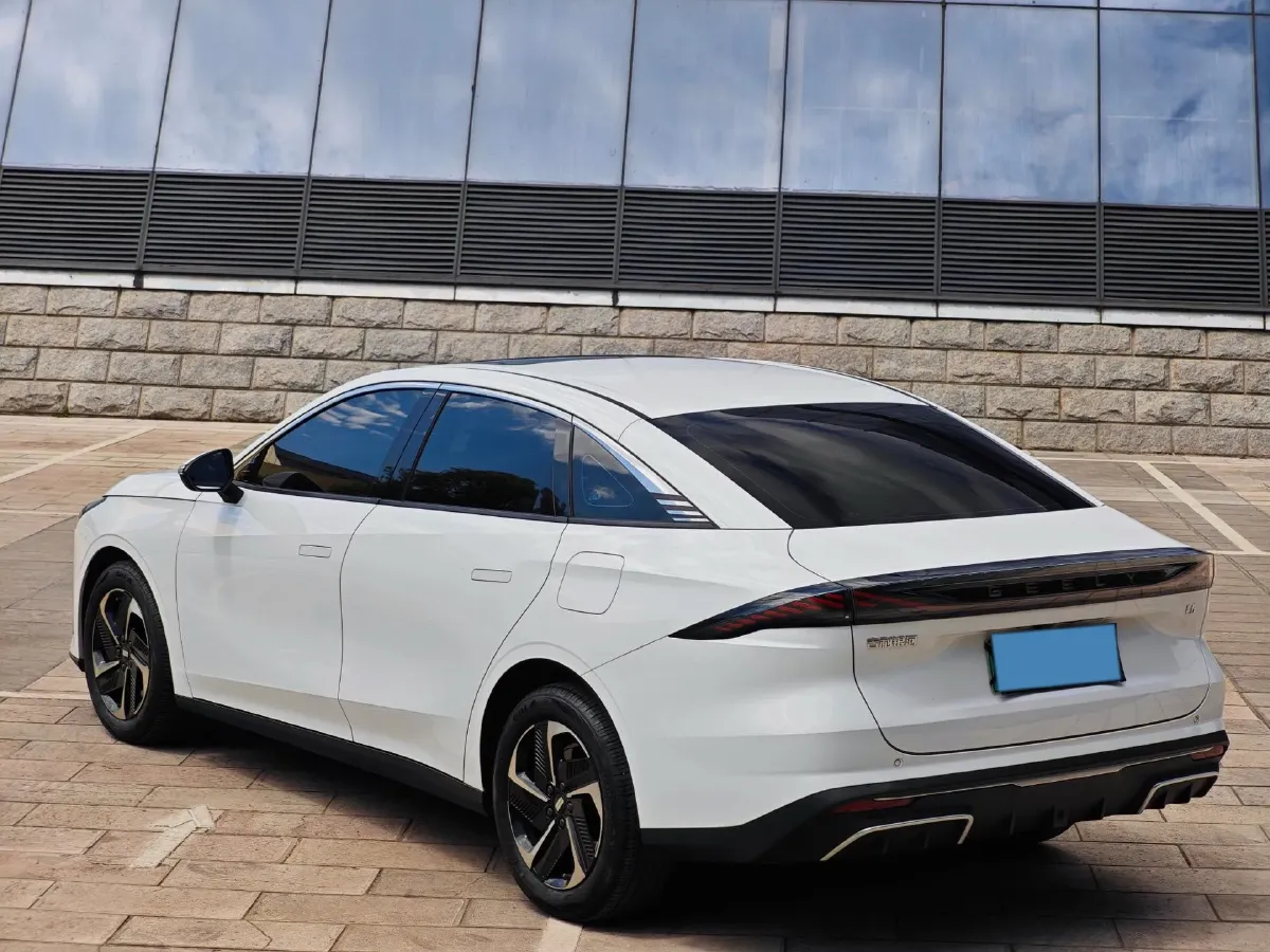 2023 Geely Galaxy L6 1.5T 163HP L4 3DHT PHEV,autocango,china used car exporter,china ev exporter,chinese used car exporter,chinese used ev exporter