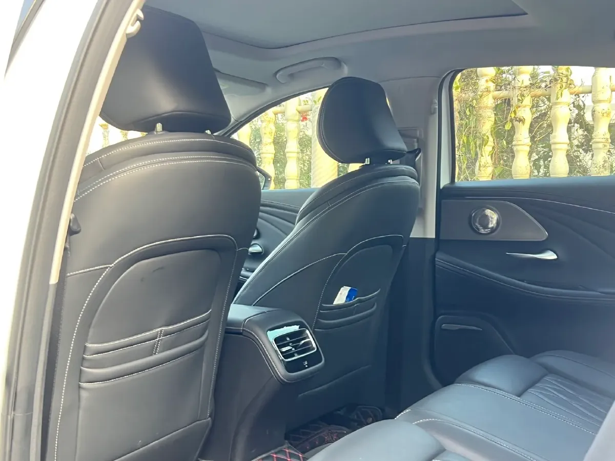 2022 Chery Arrizo 8 1.6T 197HP L4 7DCT,autocango,china used car exporter,china ev exporter,chinese used car exporter,chinese used ev exporter