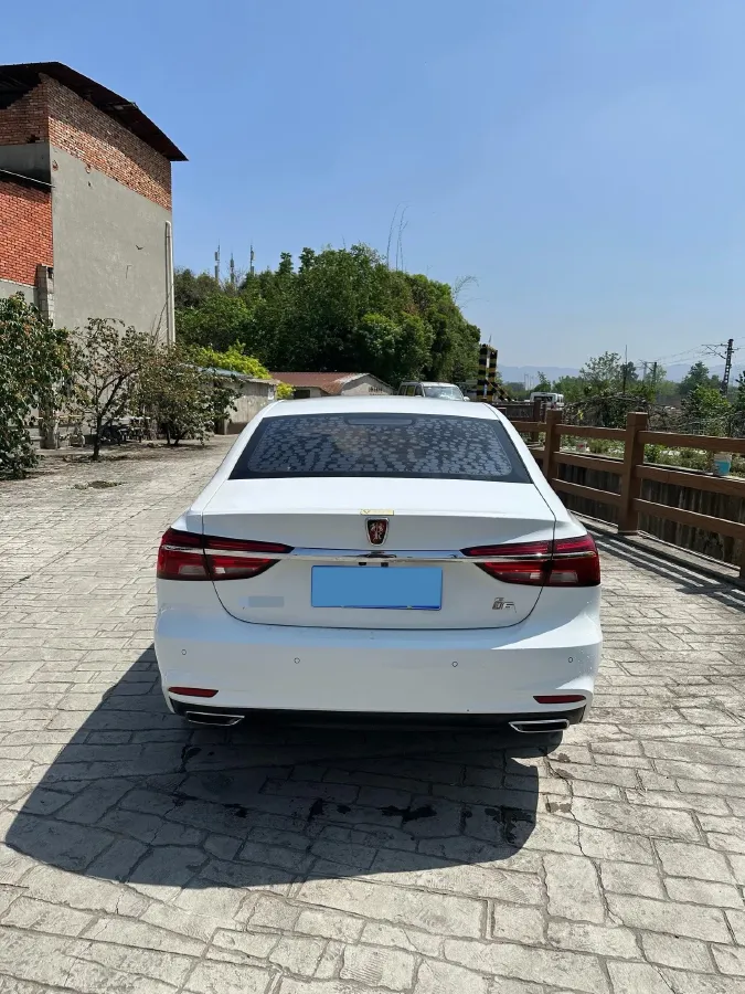 2020 Roewe i6 1.6L 125HP L4 CVT,autocango,china used car exporter,china ev exporter,chinese used car exporter,chinese used ev exporter