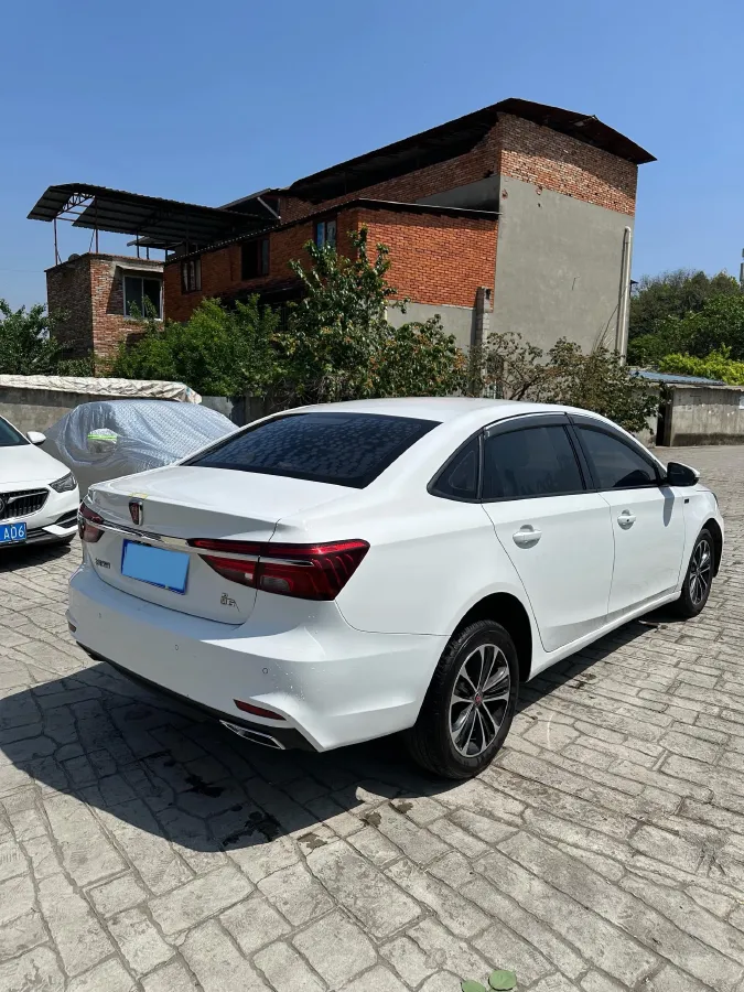 2020 Roewe i6 1.6L 125HP L4 CVT,autocango,china used car exporter,china ev exporter,chinese used car exporter,chinese used ev exporter