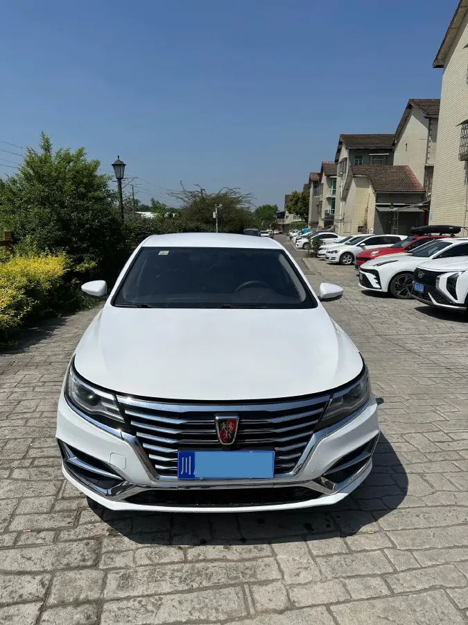 2020 Roewe i6 1.6L 125HP L4 CVT,autocango,china used car exporter,china ev exporter,chinese used car exporter,chinese used ev exporter