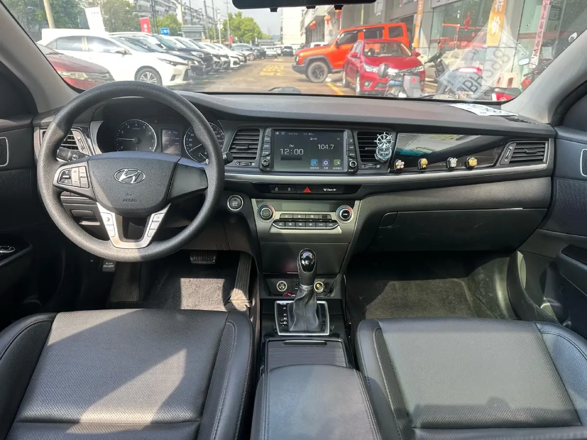 2017 Hyundai Mistra 1.8L 143HP L4 6AT,autocango,china used car exporter,china ev exporter,chinese used car exporter,chinese used ev exporter