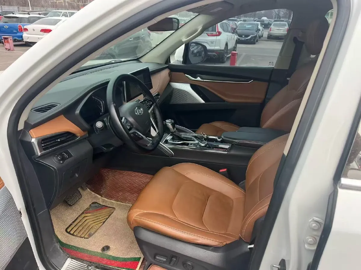 2017 MAXUS D90 2.0T 224HP L4 6AT,autocango,china used car exporter,china ev exporter,chinese used car exporter,chinese used ev exporter