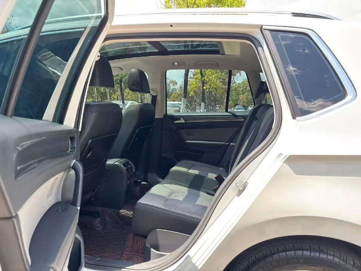 2019 Beijing BJ40 2.3T 231HP L4 6AT,autocango,china used car exporter,china ev exporter,chinese used car exporter,chinese used ev exporter