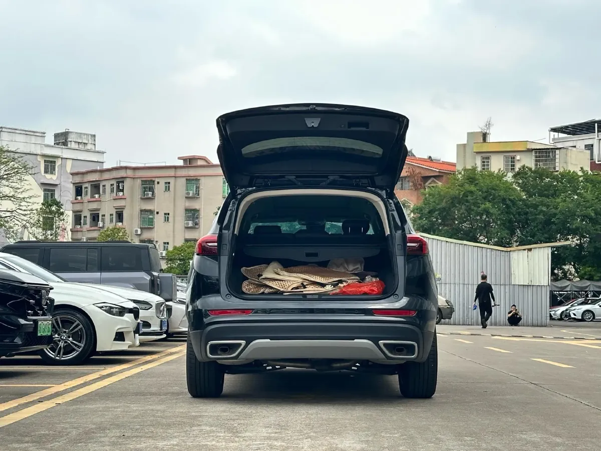 2022 Buick EnvisionPlus 2.0T 237HP L4 9AT,autocango,china used car exporter,china ev exporter,chinese used car exporter,chinese used ev exporter