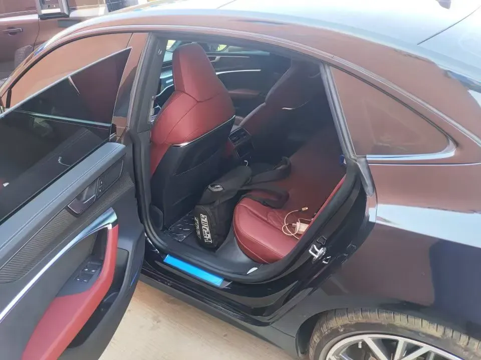 2023 Audi A7L 3.0T 340HP V6 7DCT,autocango,china used car exporter,china ev exporter,chinese used car exporter,chinese used ev exporter