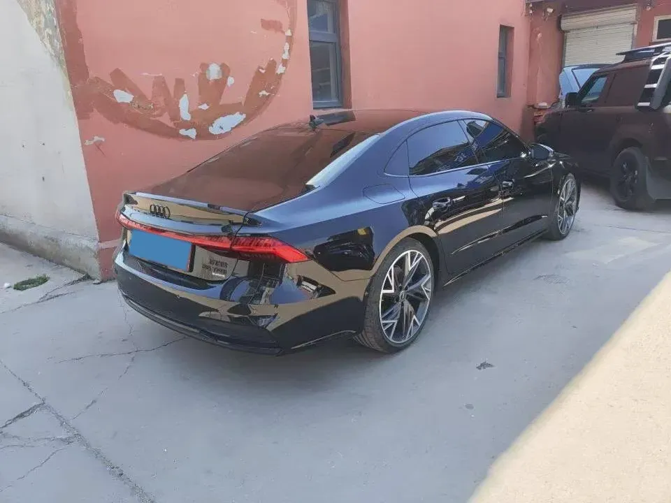 2023 Audi A7L 3.0T 340HP V6 7DCT,autocango,china used car exporter,china ev exporter,chinese used car exporter,chinese used ev exporter