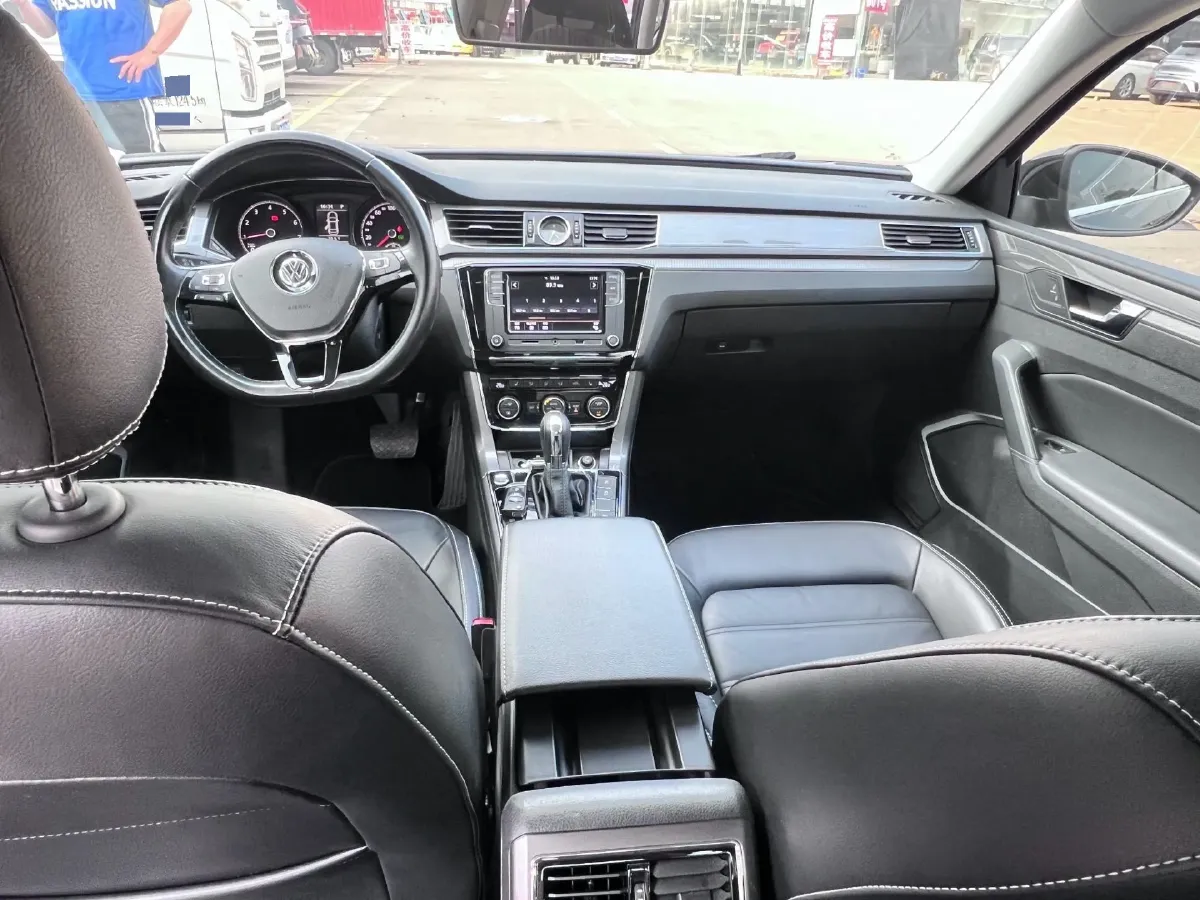 2017 Volkswagen Passat 1.4T 150HP L4 7DCT,autocango,china used car exporter,china ev exporter,chinese used car exporter,chinese used ev exporter