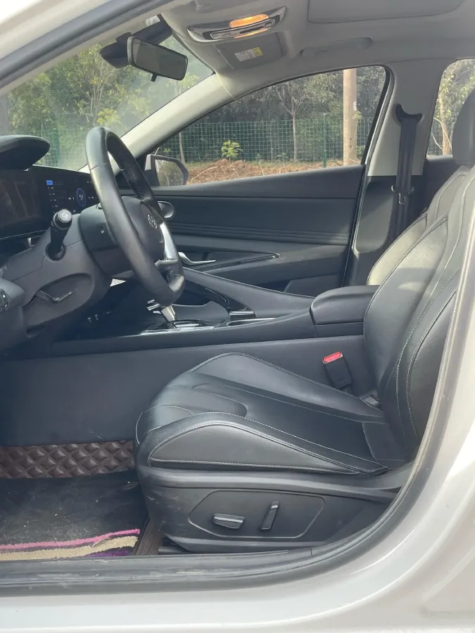 2021 Hyundai Elantra 1.5L 115HP L4 CVT,autocango,china used car exporter,china ev exporter,chinese used car exporter,chinese used ev exporter