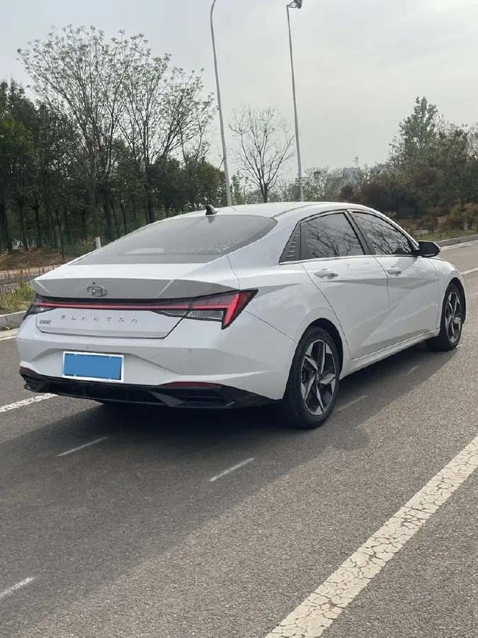 2021 Hyundai Elantra 1.5L 115HP L4 CVT,autocango,china used car exporter,china ev exporter,chinese used car exporter,chinese used ev exporter