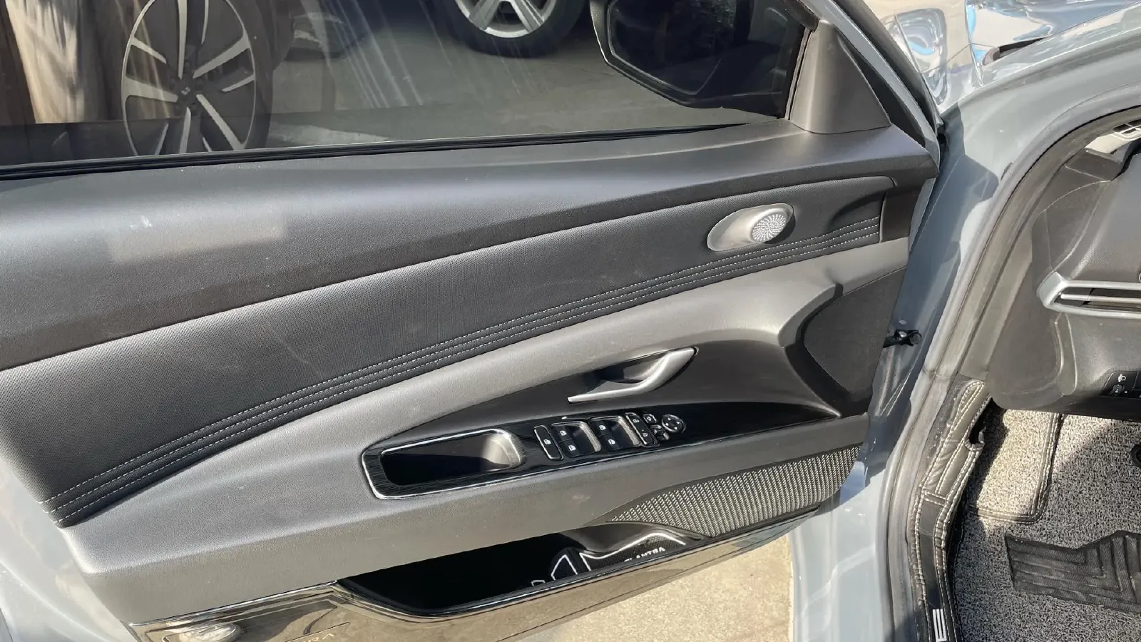 2022 Hyundai Elantra 1.5L 115HP L4 CVT,autocango,china used car exporter,china ev exporter,chinese used car exporter,chinese used ev exporter