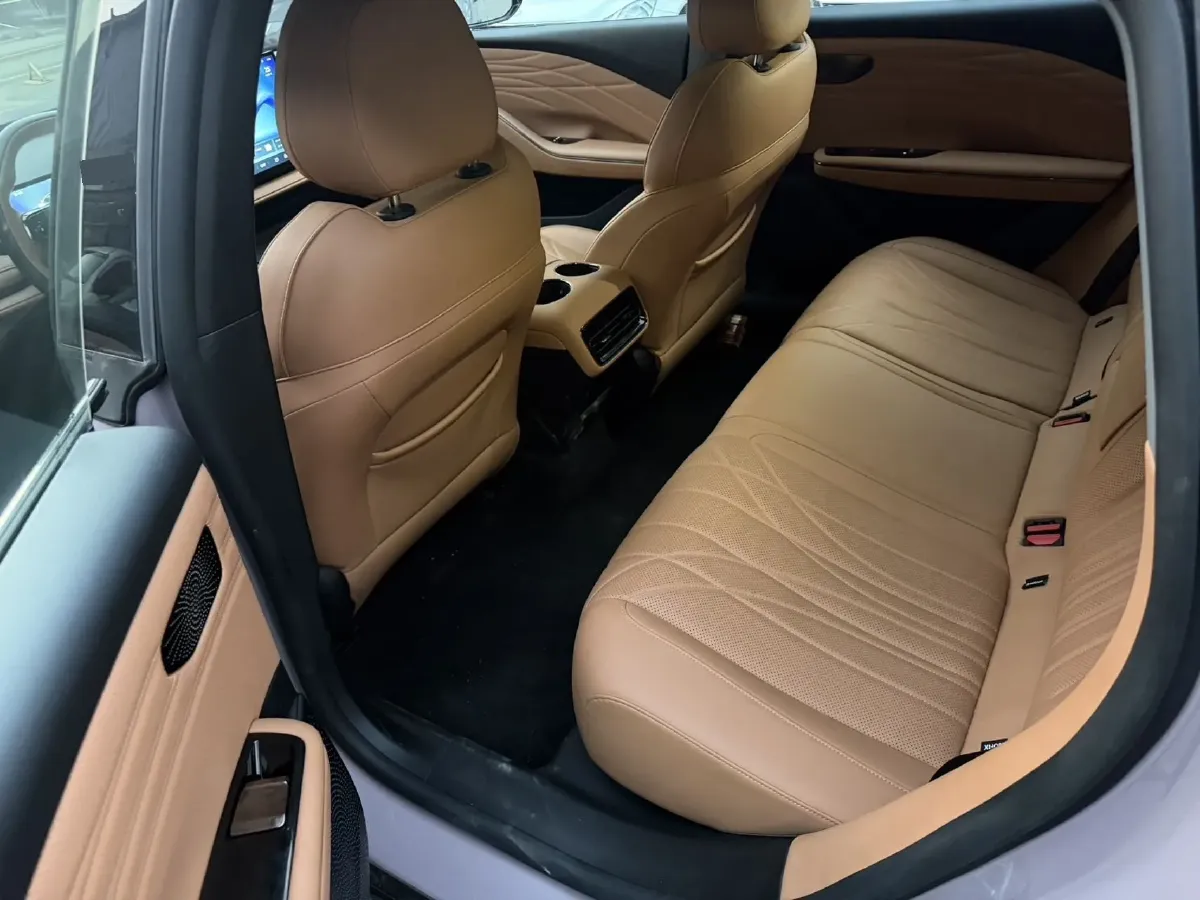 2025 Geely Galaxy Starshine 8 1.5L 112HP L4 1DHT PHEV,autocango,china used car exporter,china ev exporter,chinese used car exporter,chinese used ev exporter