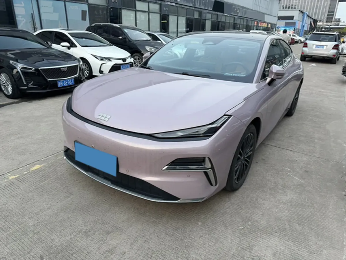 2025 Geely Galaxy Starshine 8 1.5L 112HP L4 1DHT PHEV,autocango,china used car exporter,china ev exporter,chinese used car exporter,chinese used ev exporter