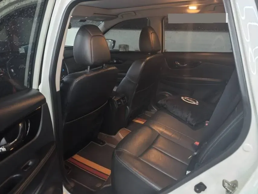 2020 Nissan X-Trail 2.0L 154HP L4 CVT,autocango,china used car exporter,china ev exporter,chinese used car exporter,chinese used ev exporter