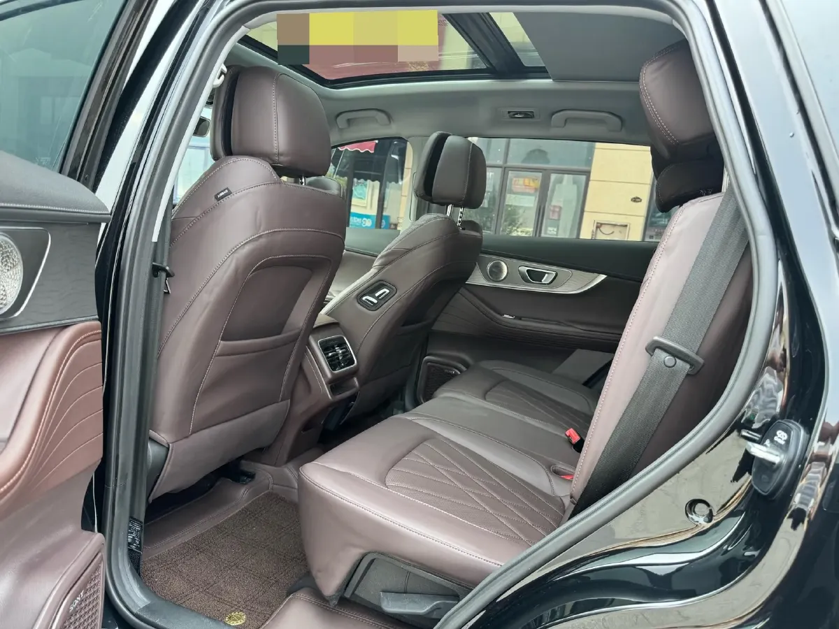 2024 Chery Tiggo 8 PRO 2.0T 254HP L4 7DCT,autocango,china used car exporter,china ev exporter,chinese used car exporter,chinese used ev exporter