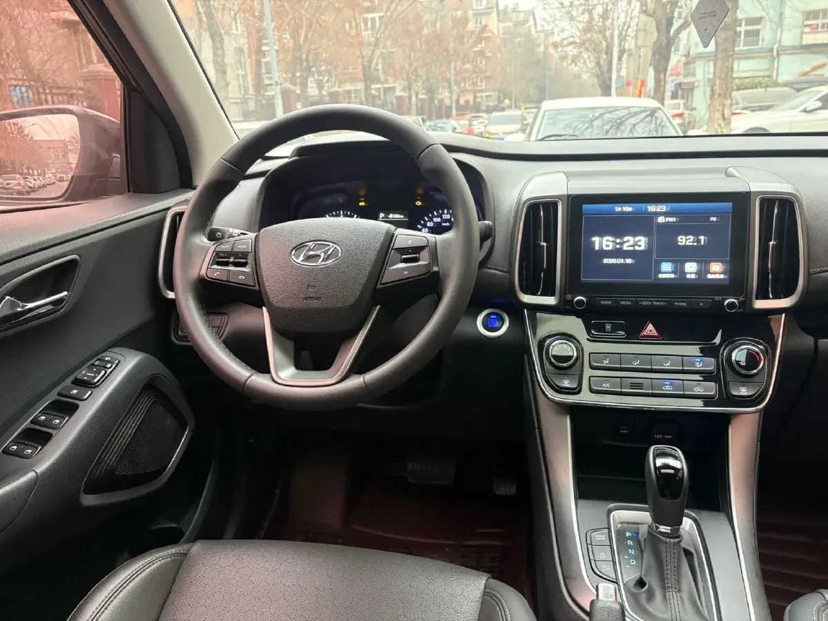 2019 Hyundai ix35 2.0L 160HP L4 6AT,autocango,china used car exporter,china ev exporter,chinese used car exporter,chinese used ev exporter
