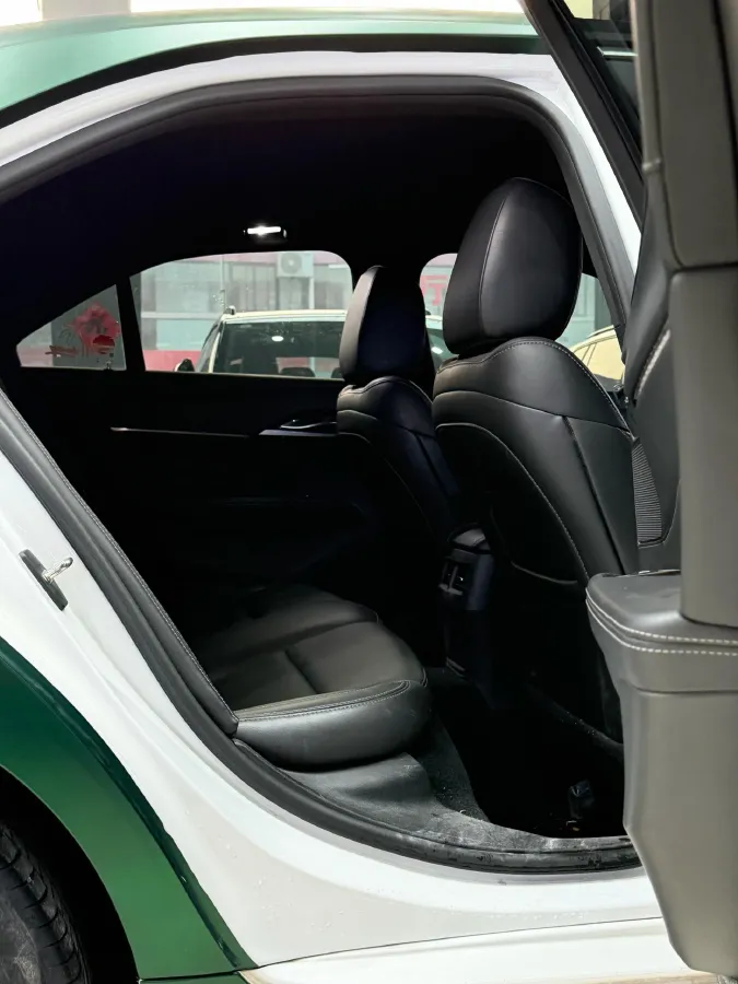 2021 Cadillac CT4 2.0T 237HP L4 8AT,autocango,china used car exporter,china ev exporter,chinese used car exporter,chinese used ev exporter