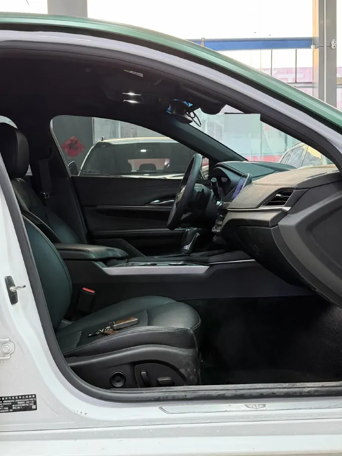 2021 Cadillac CT4 2.0T 237HP L4 8AT,autocango,china used car exporter,china ev exporter,chinese used car exporter,chinese used ev exporter