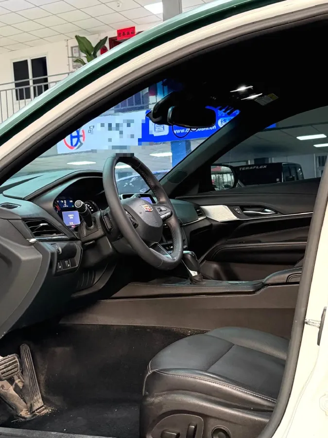 2021 Cadillac CT4 2.0T 237HP L4 8AT,autocango,china used car exporter,china ev exporter,chinese used car exporter,chinese used ev exporter