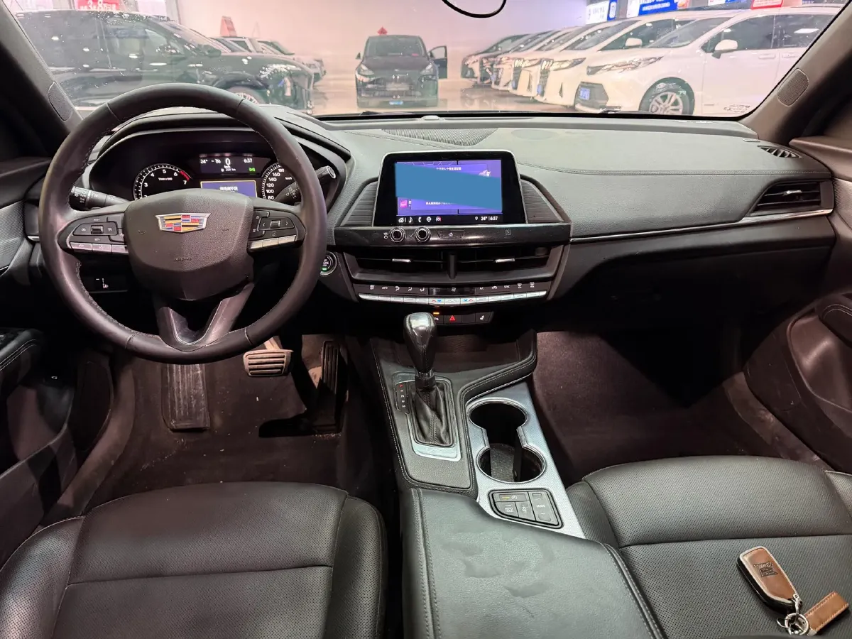 2021 Cadillac CT4 2.0T 237HP L4 8AT,autocango,china used car exporter,china ev exporter,chinese used car exporter,chinese used ev exporter