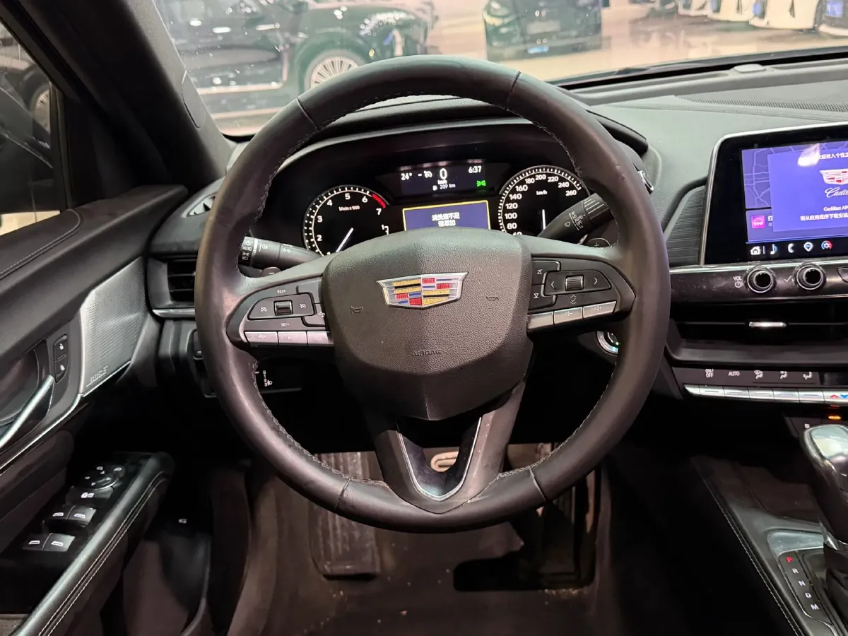 2021 Cadillac CT4 2.0T 237HP L4 8AT,autocango,china used car exporter,china ev exporter,chinese used car exporter,chinese used ev exporter
