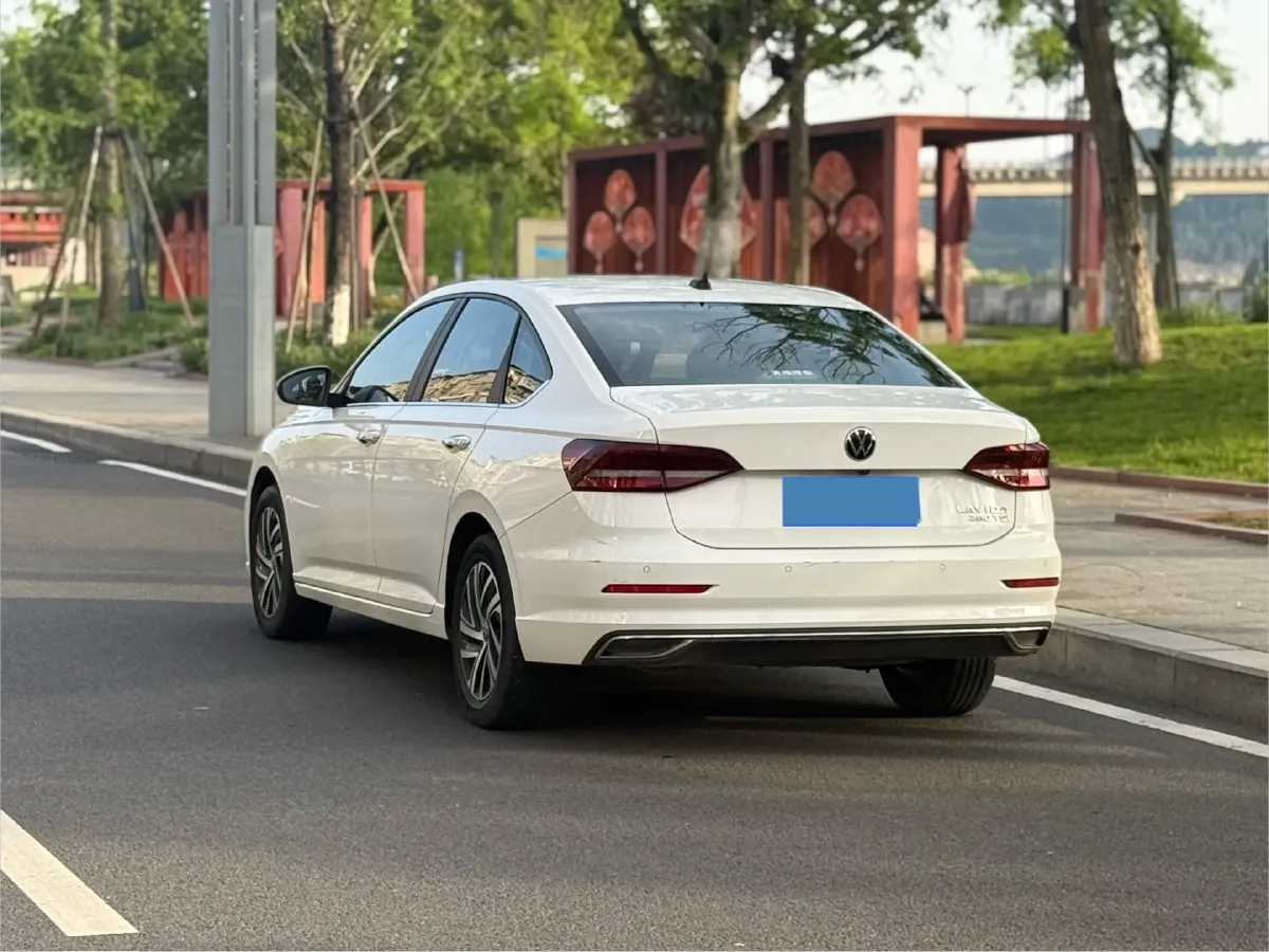 2022 Volkswagen T-Roc 1.4T 150HP L4 7DCT,autocango,china used car exporter,china ev exporter,chinese used car exporter,chinese used ev exporter