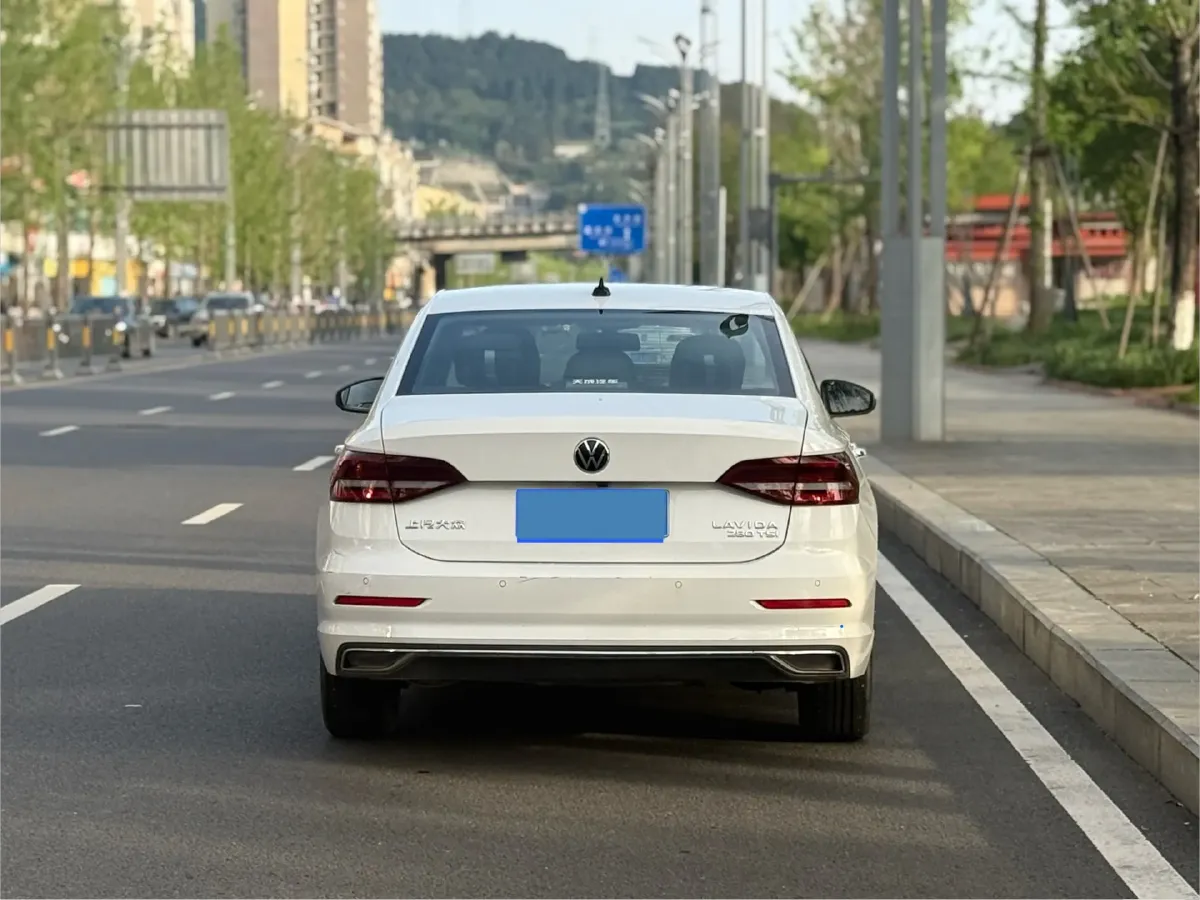 2022 Volkswagen T-Roc 1.4T 150HP L4 7DCT,autocango,china used car exporter,china ev exporter,chinese used car exporter,chinese used ev exporter