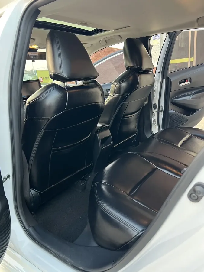 2021 Toyota Corolla 1.2T 116HP L4 CVT,autocango,china used car exporter,china ev exporter,chinese used car exporter,chinese used ev exporter