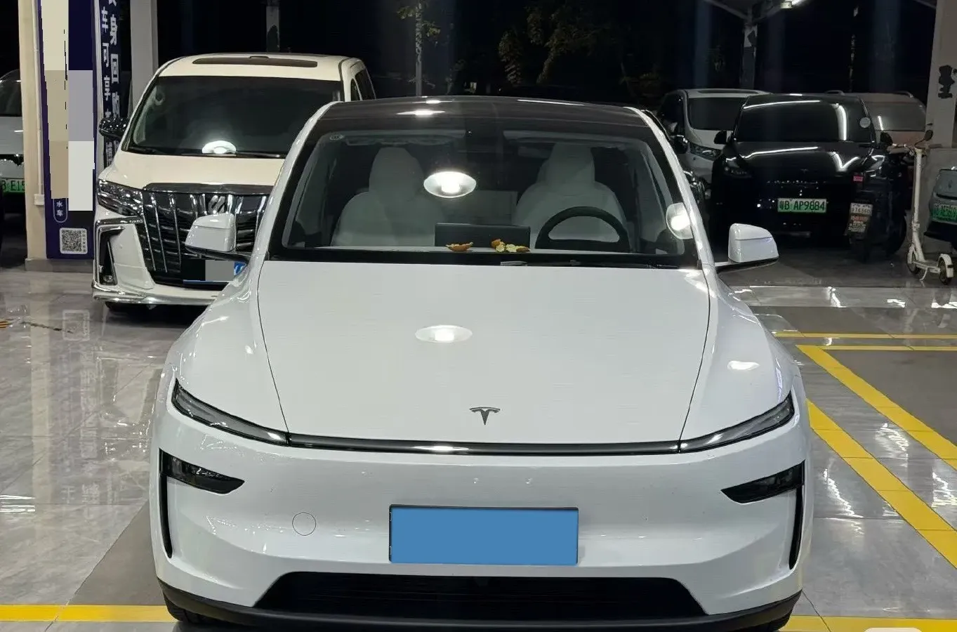 2025 Tesla Model Y BEV,autocango,china used car exporter,china ev exporter,chinese used car exporter,chinese used ev exporter