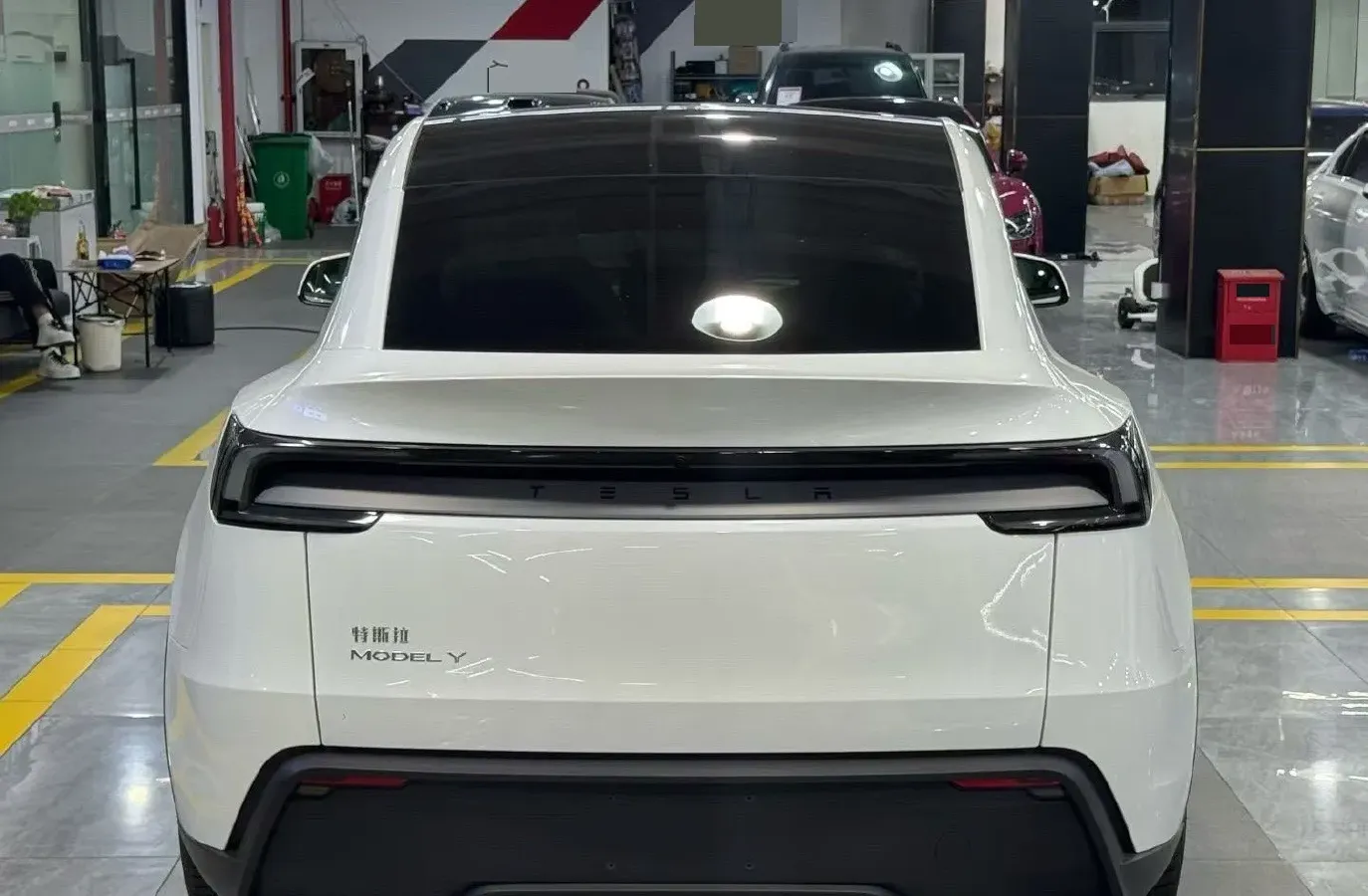 2025 Tesla Model Y BEV,autocango,china used car exporter,china ev exporter,chinese used car exporter,chinese used ev exporter