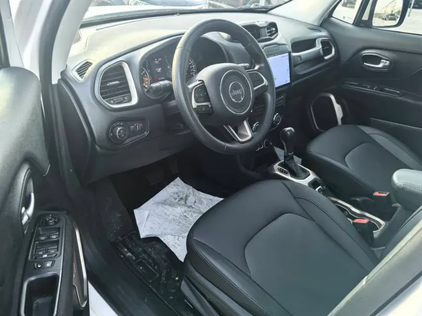 2017 Jeep Renegade 1.4T 150HP L4 7DCT,autocango,china used car exporter,china ev exporter,chinese used car exporter,chinese used ev exporter